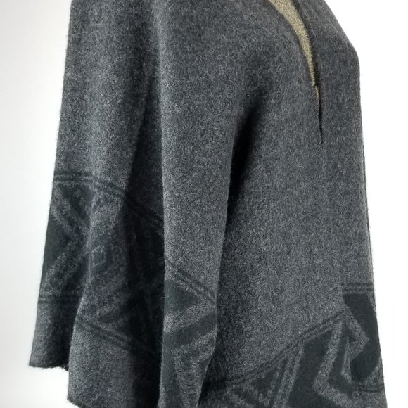 Gray Wool AEO Open Cardigan Poncho - Picture 3 of 6